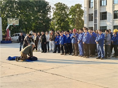 筑牢安全防線----湖南秋立制藥設備有限公司消防實戰演練